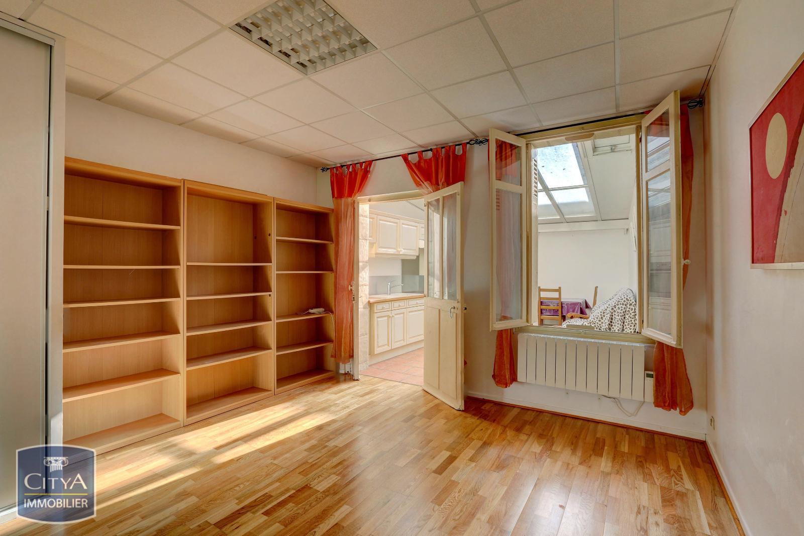 Photo Local Professionnel 3 pièces 53m²