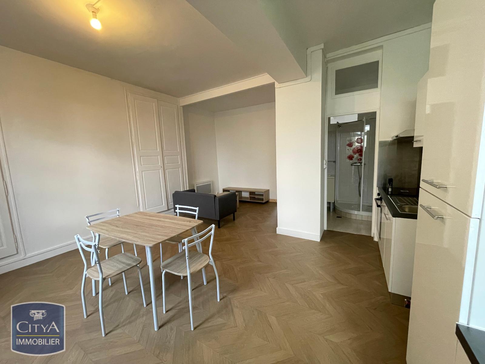 Photo 1 appartement Montfort-le-Gesnois