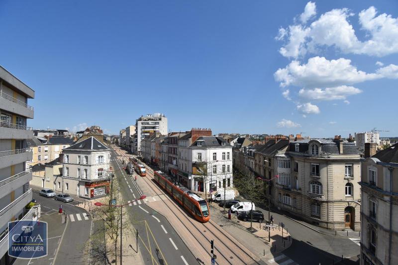 A LOUER LE MANS LOCATION T2 DEUX PIECES TRAMWAY GARE COMMERCES