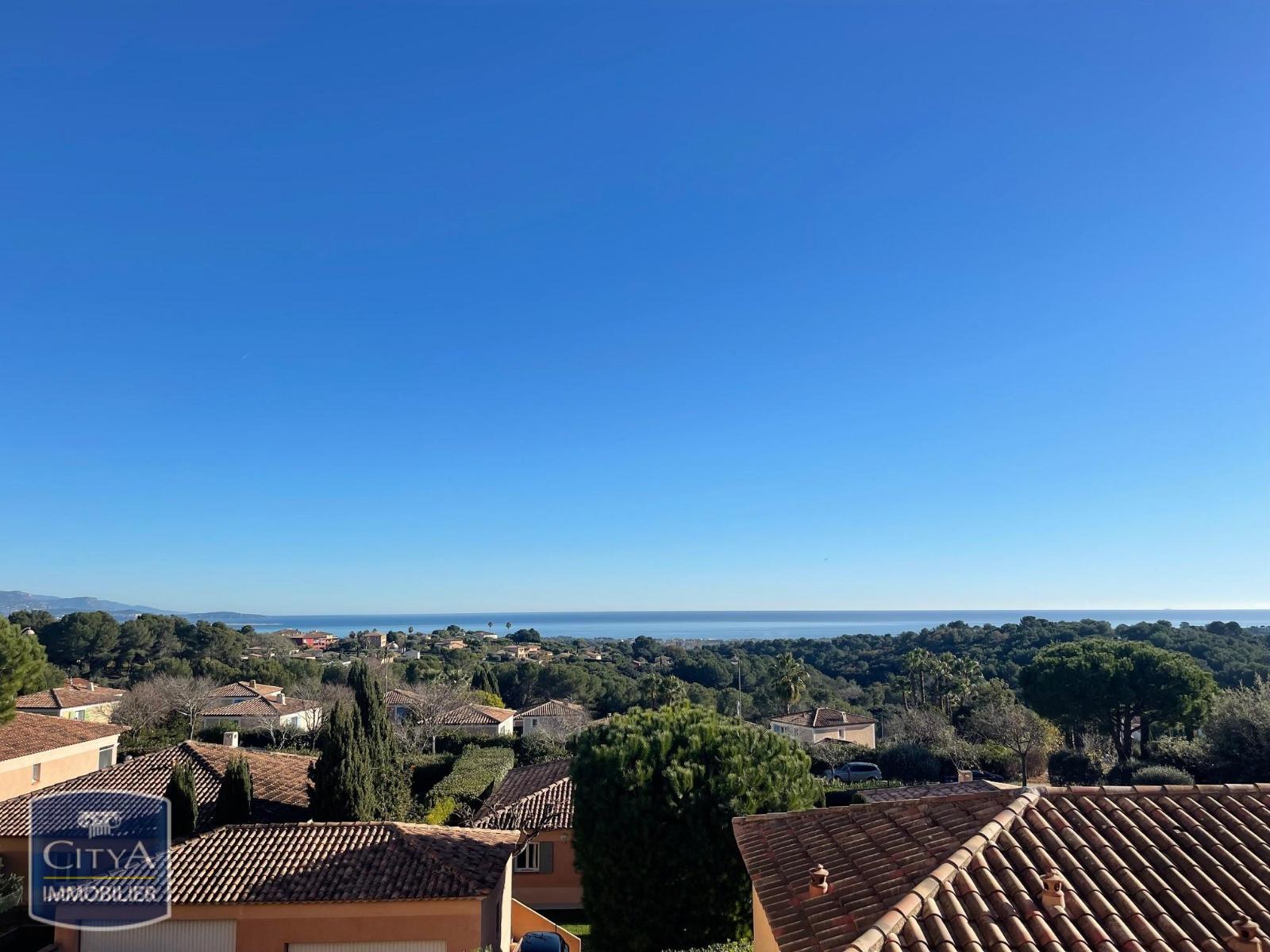 T3 MEUBLE BIOT PARKING PISCINE TERRASSE