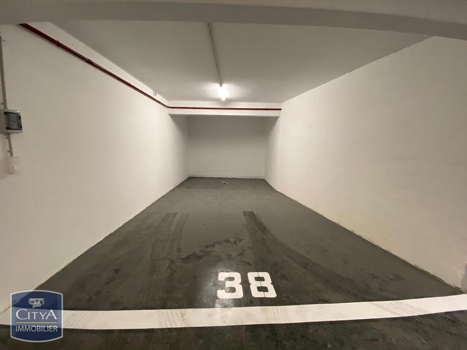 Photo Parking 27.91m²