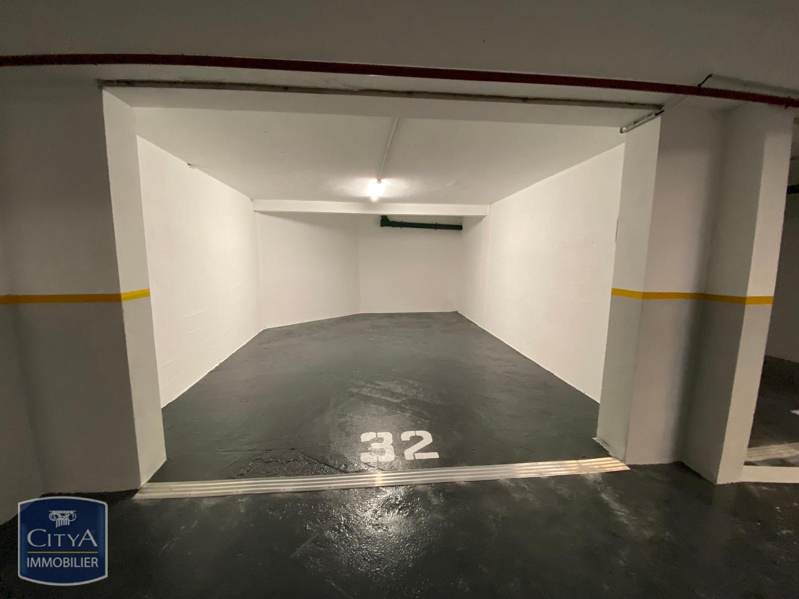 Photo Parking 24.68m²