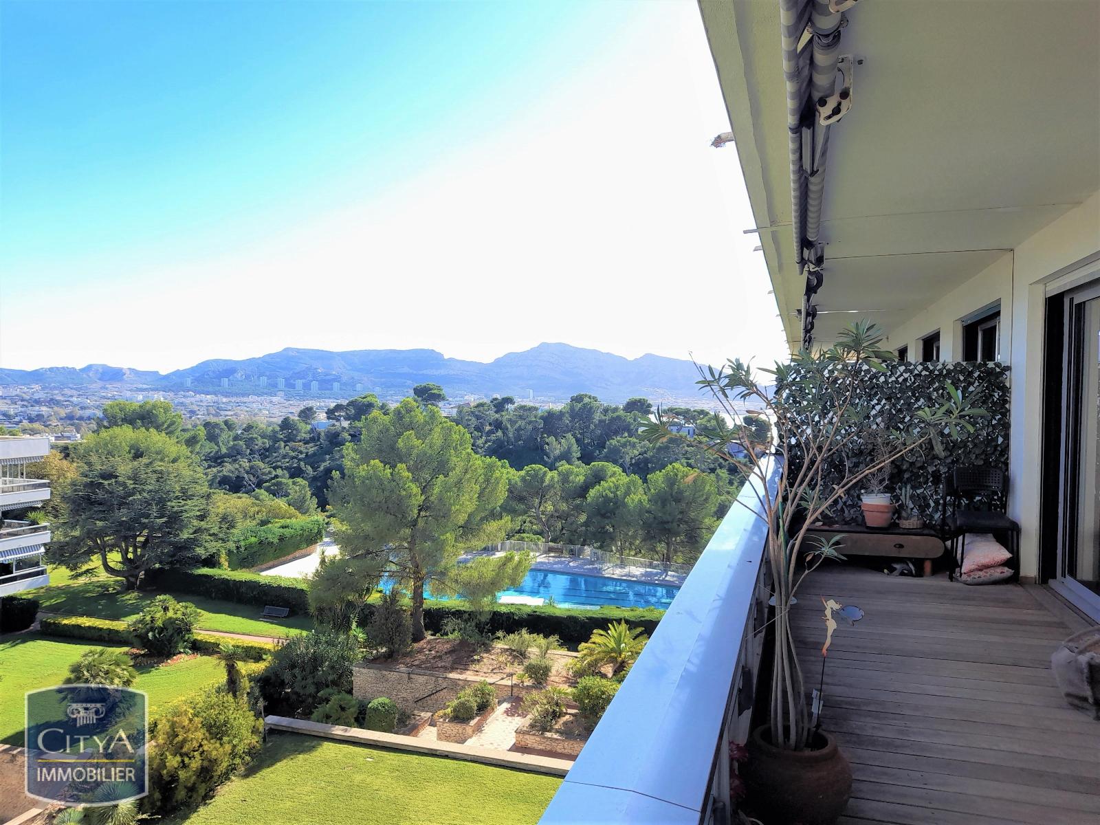 Le grand balcon et sa vue dégagée