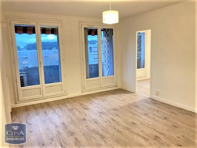 Photo Appartement 4 pièces 76.87m²