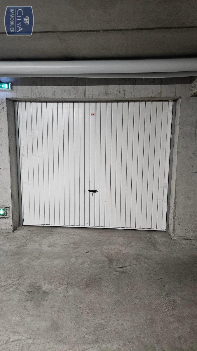 Photo Parking 16.5m²