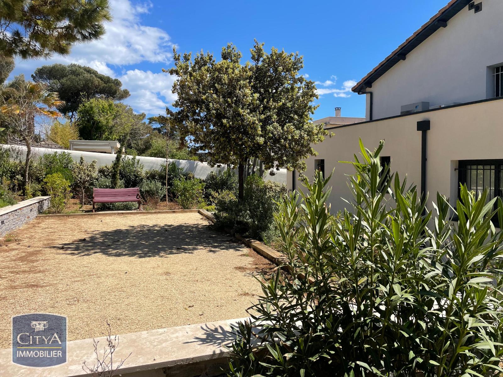 A vendre à Sète Maison de prestige T7 terrasse