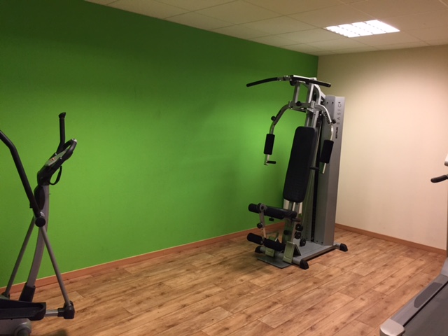 STUDIO BEZIERS SALLE DE SPORT COMMUNE