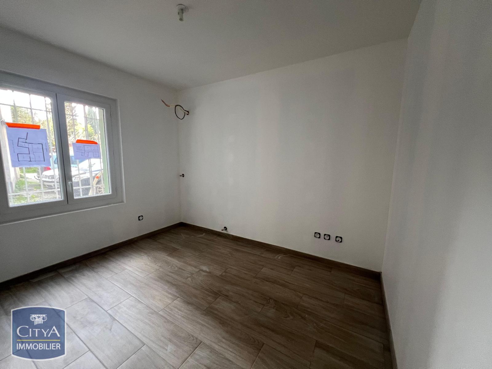 Photo Local Professionnel 3 pièces 39.25m²