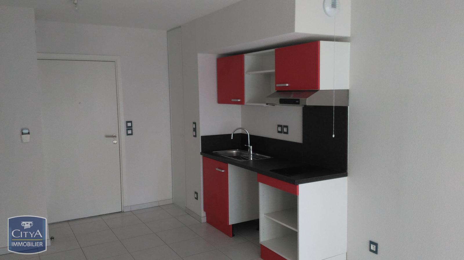 APPARTEMENT T2 A LOUER A JUVIGNAC AVEC TERRASSE, PARKING EN SOUS SOL, IDEALEMENT SITUÉ