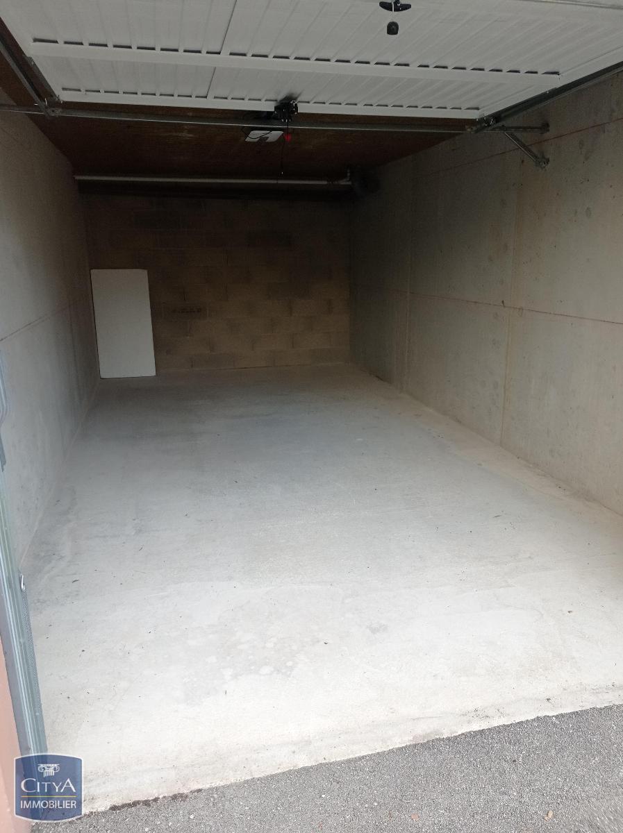 Photo Parking 18m²