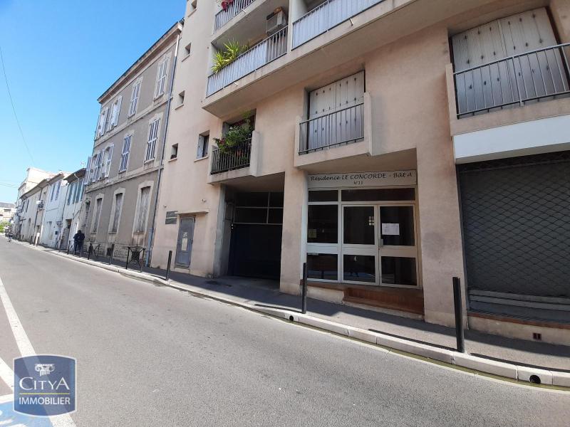 A LOUER PARKING PROCHE CENTRE VILLE FACULTE DES CARMES SAINT BAUDILE RUE NOTRE DAME