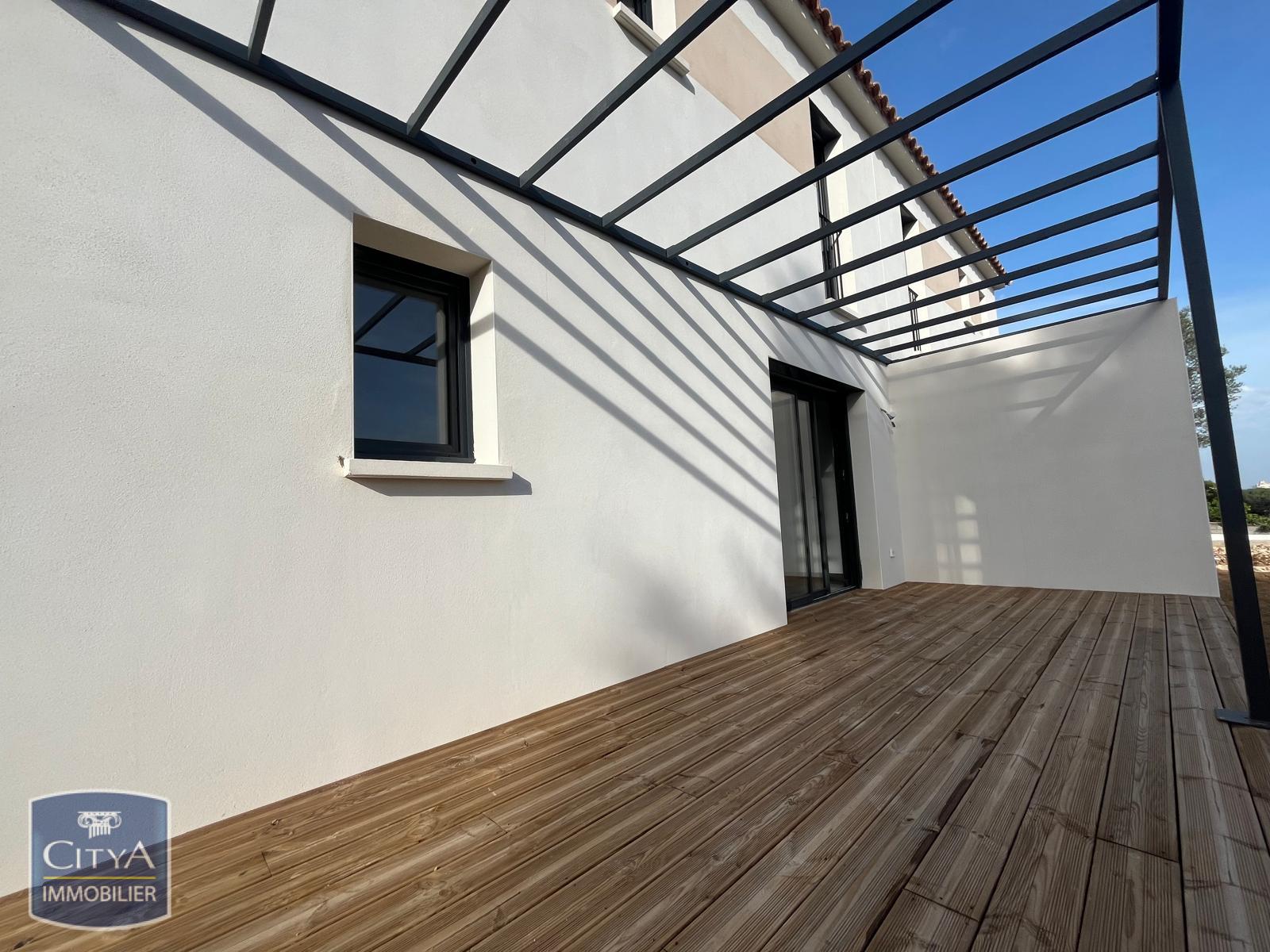 location maison villa neuve nimes climatisation garage terrasse jardin carreau de lanes chu