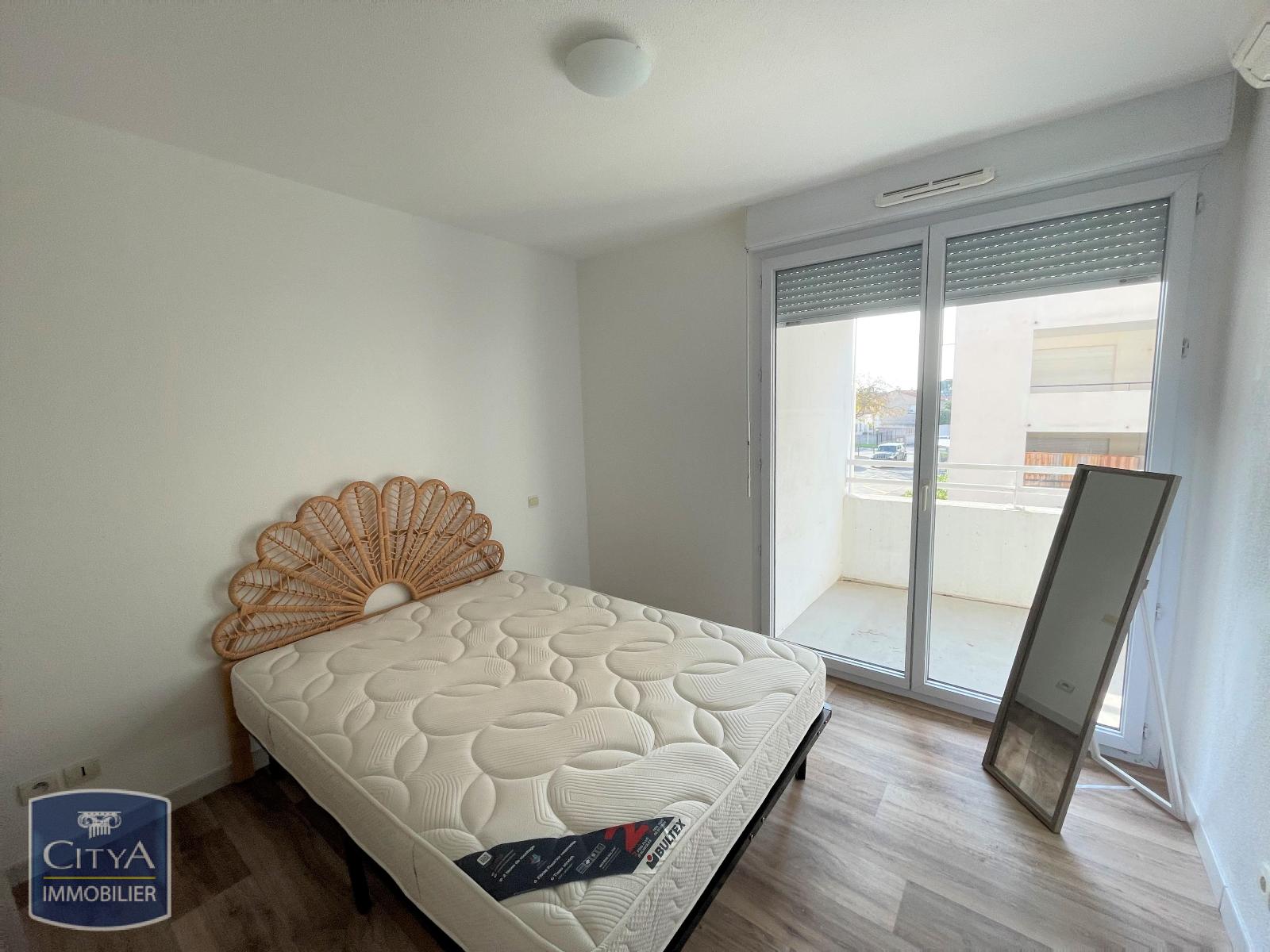 T2 - LOCATION - NIMES - MEUBLE - CLIMATISATION - RESIDENCE LE NEPTUNE