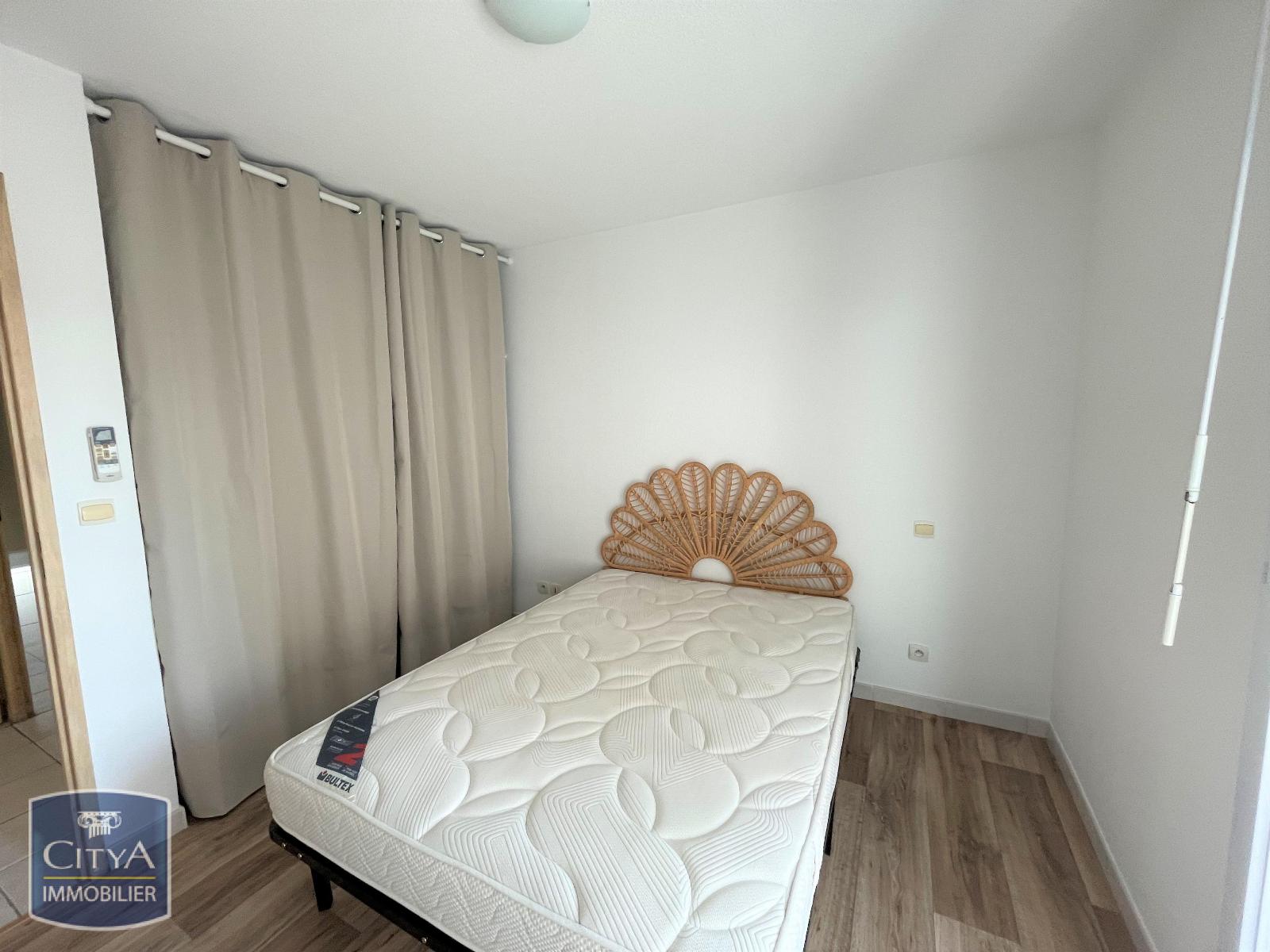 T2 - LOCATION - NIMES - MEUBLE - CLIMATISATION - RESIDENCE LE NEPTUNE