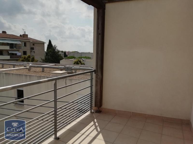 appartement t2 a louer nimes parking terrasse route de beaucaire talabot