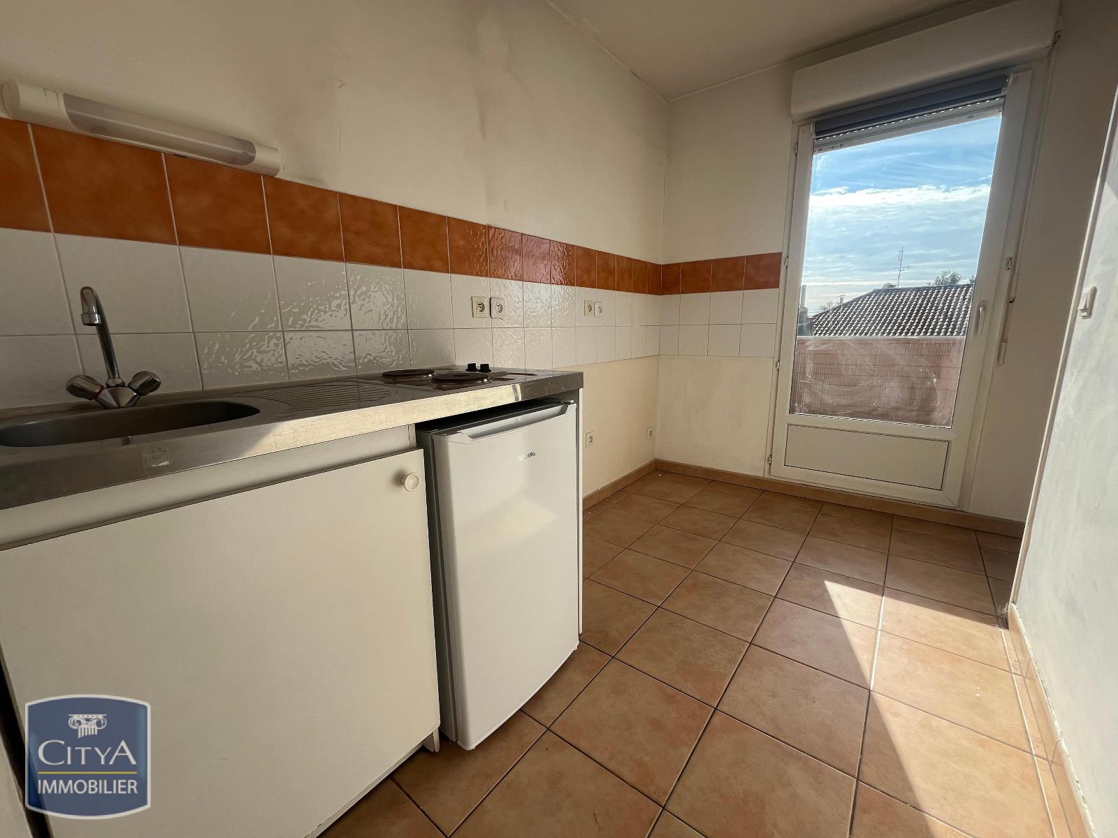 LOCATION NIMES - T3 - RESIDENCE CALME ET SECURISEE - TERRASSE - CLIMATISATION - PARKING