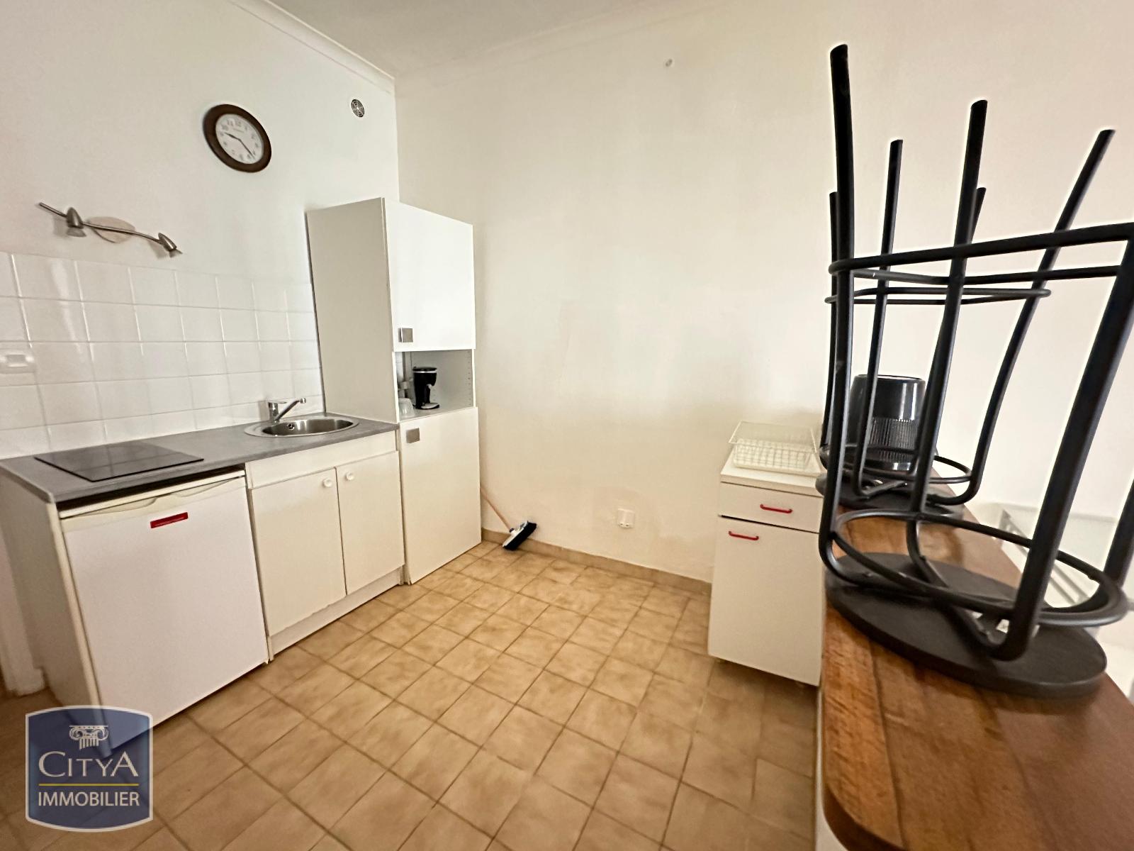 LOCATION STUDIO MEUBLE NIMES