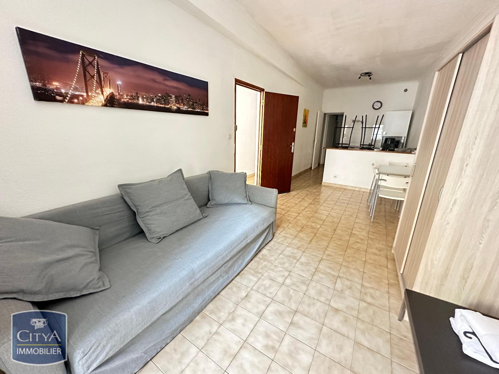 LOCATION STUDIO MEUBLE NIMES