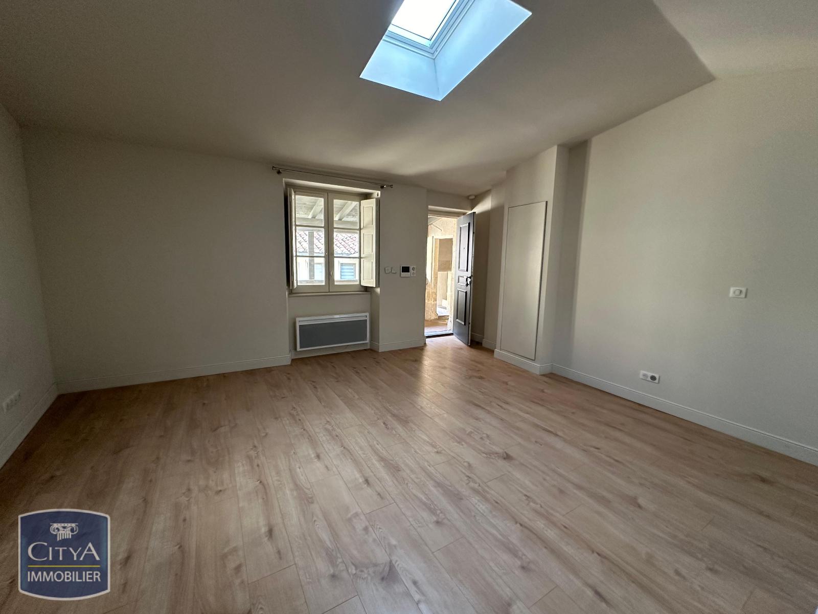 Photo Appartement 1 pièce 32.5m²