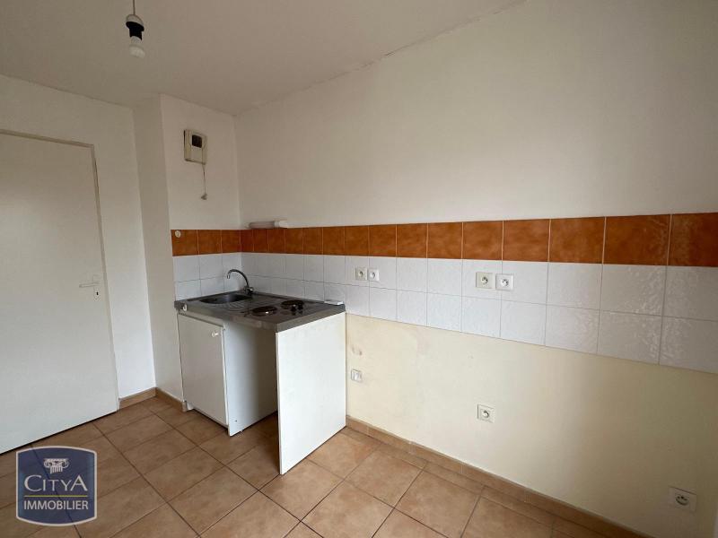 LOCATION NIMES - T3 - RESIDENCE CALME ET SECURISEE - TERRASSE - CLIMATISATION - PARKING