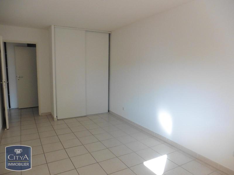 appartement t2 a louer nimes parking terrasse route de beaucaire talabot