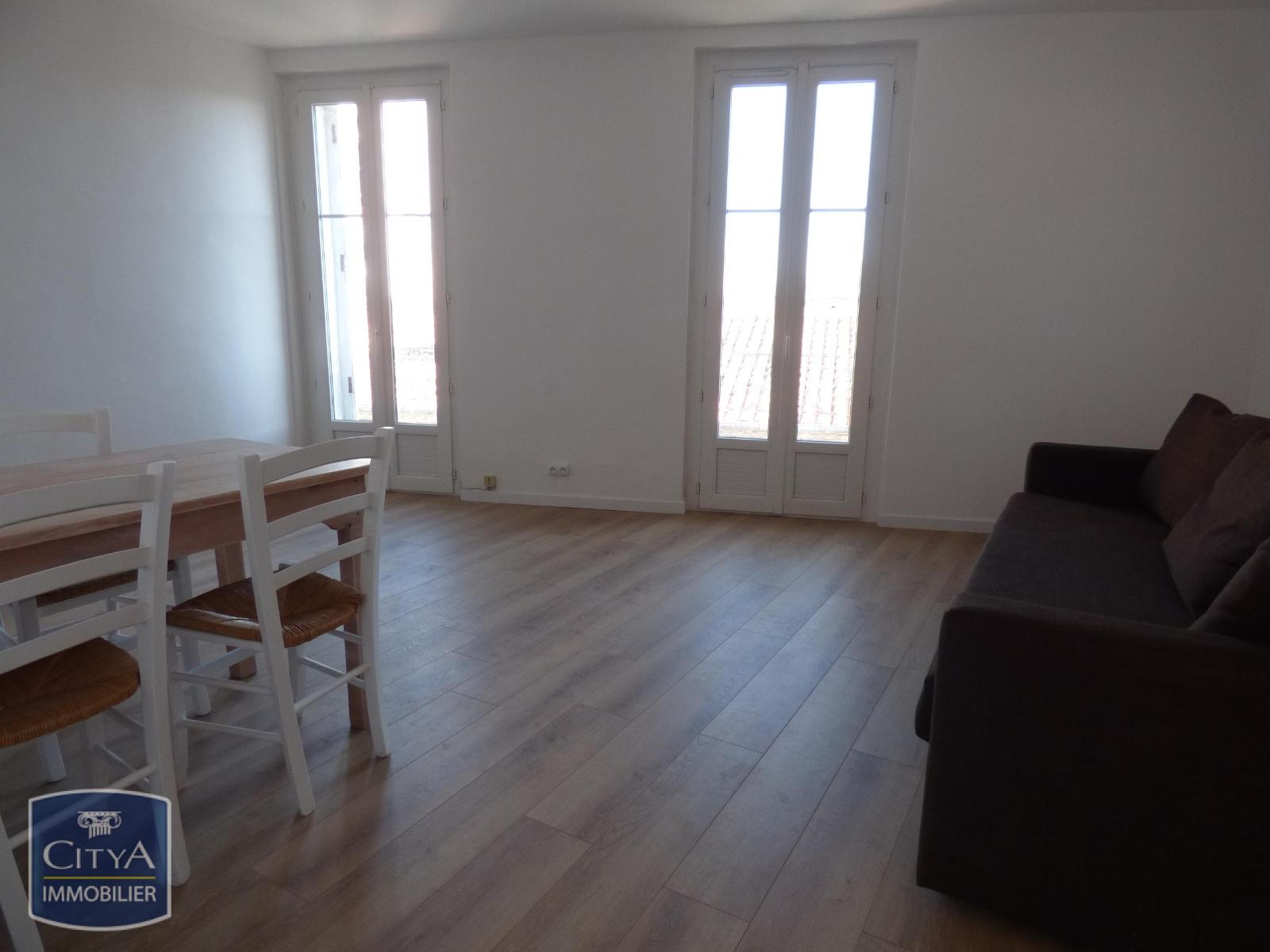 NIMES - LOCATION - T3 - MEUBLE