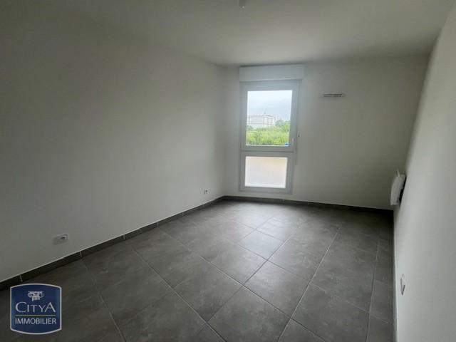 NIMES - LOCATION - RESIDENCE NEUVE - T3 - PARKING - TERRASSE