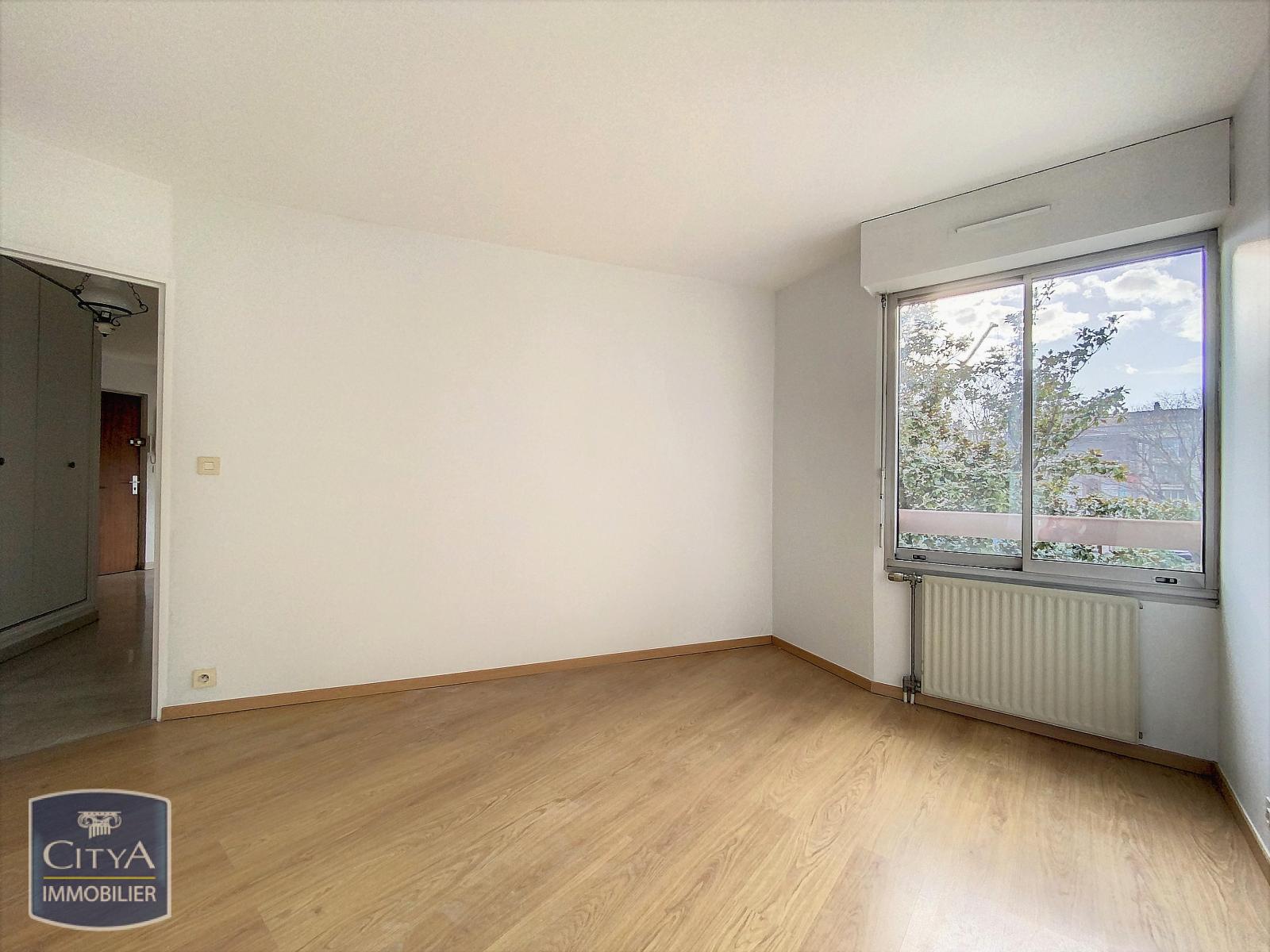 LOCATION- NIMES - T2 - NON MEUBLE - PROCHE CENTRE VILLE