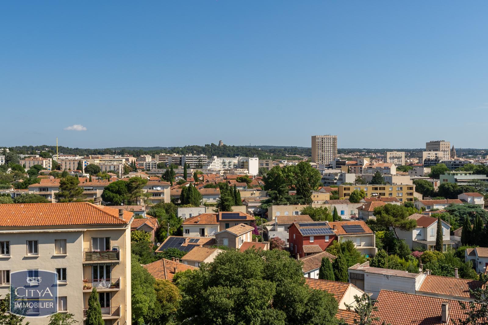 APPARTEMENT STANDING RESIDENCE PARC DES CEDRES VUE TOUR MAGNE JEAN JAURES ASCENSEUR 7EME ETAGE VUE DEGAGEE PISCINE DANS LA COPROPRIETE TRAVERSANT VINTAGE GRAND VOLUME