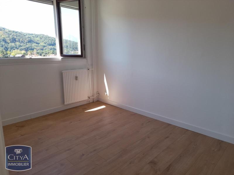 APPARTEMENT 4 CHAMBRES ECHIROLLES