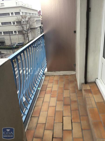 T2 BALCON CASERNE DE BONNE