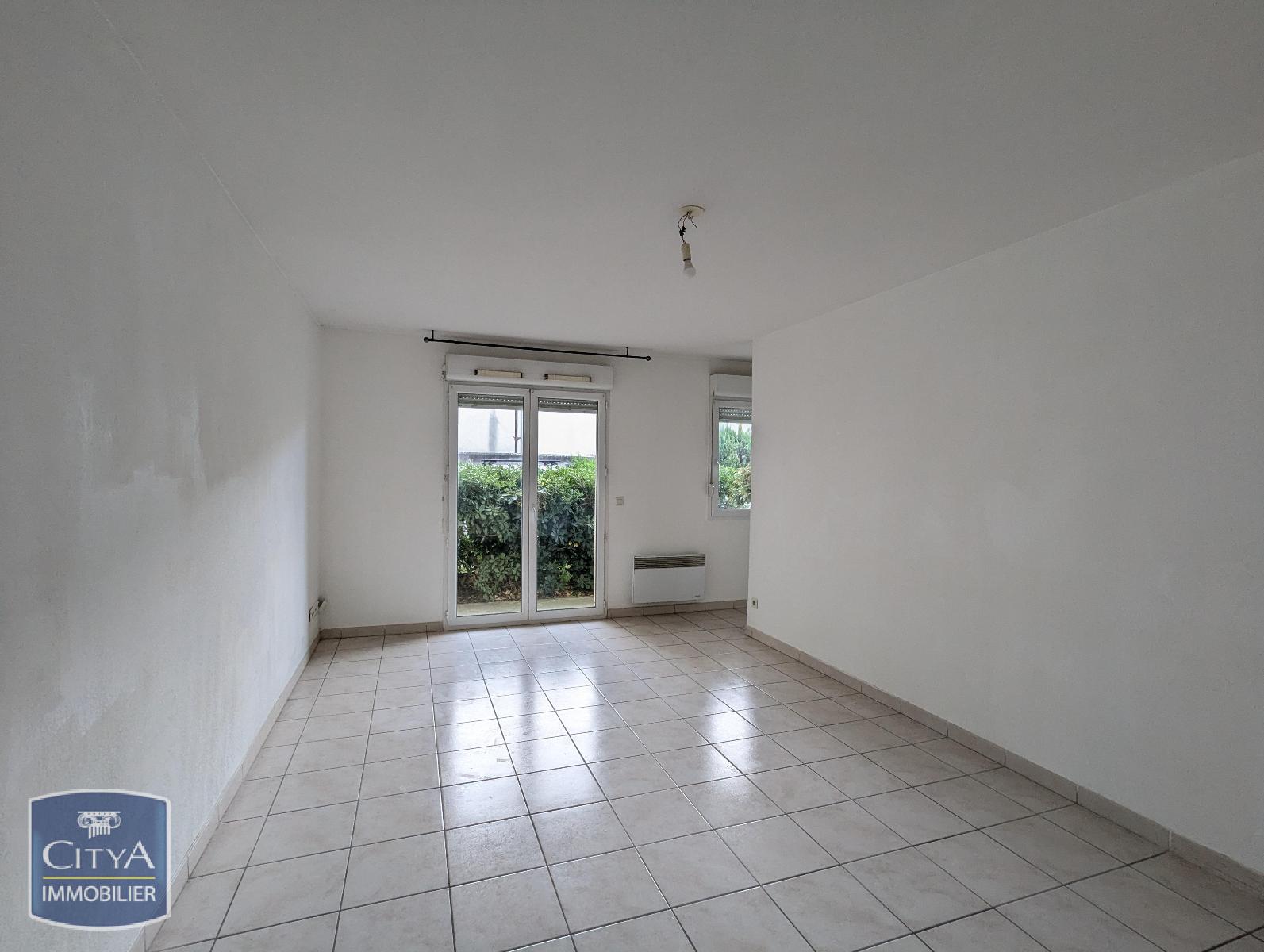 LOCATION APPARTEMENT RDC