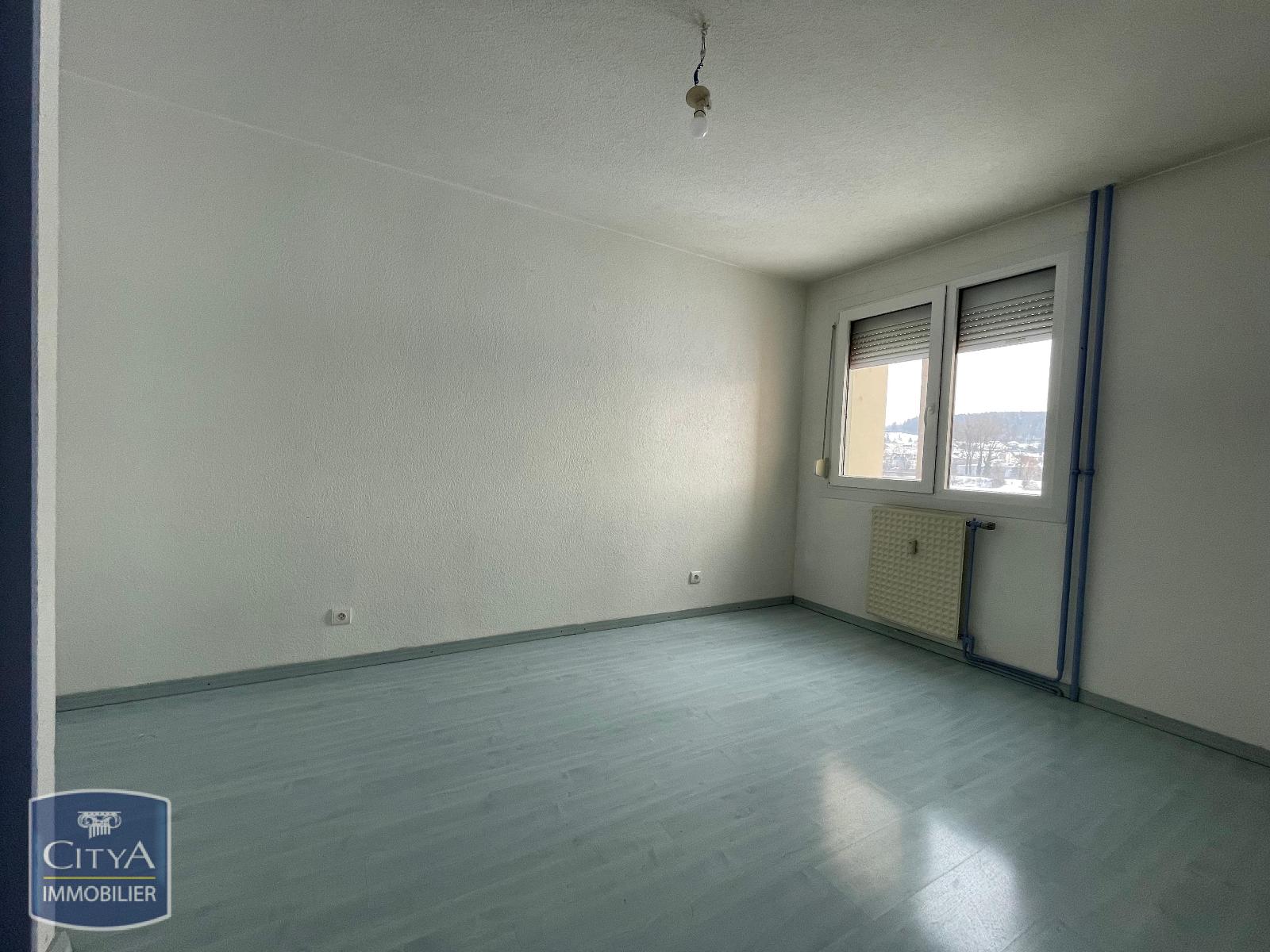 Photo Appartement 4 pièces 84.18m²