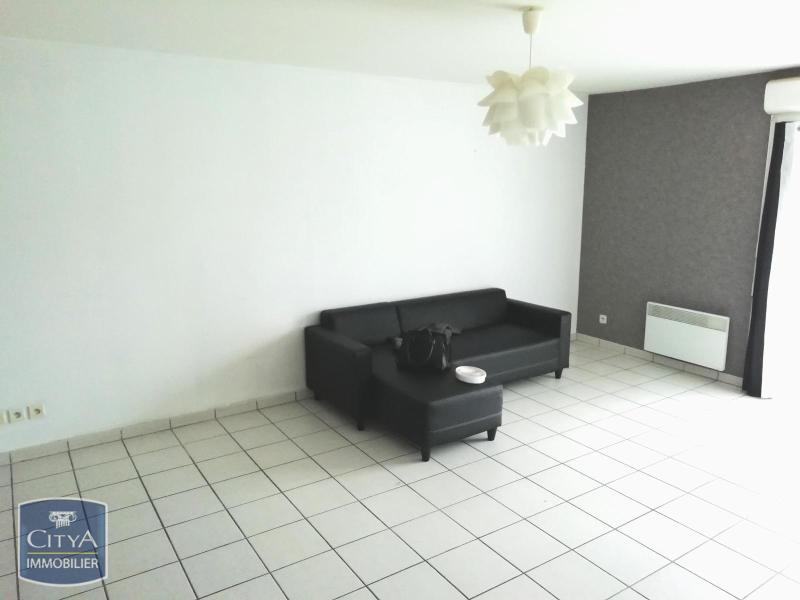 location T2 montigny