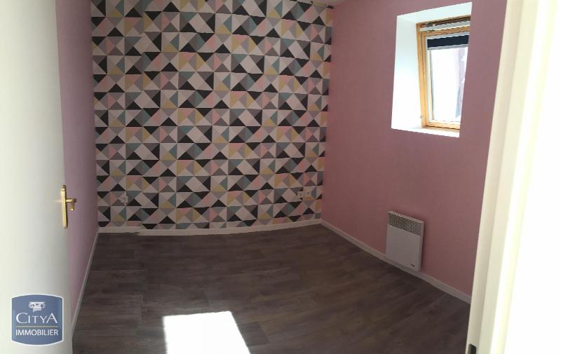 Appartement T2BIS avec 1 chambre et 1 bureau