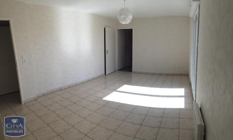 Appartement T2BIS avec 1 chambre et 1 bureau