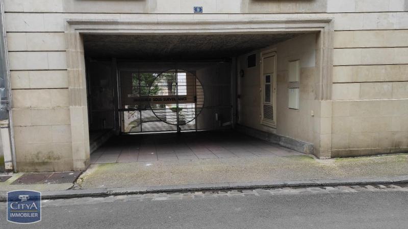 Photo 1 parking Poitiers