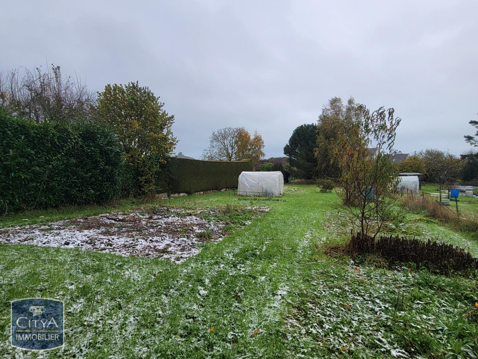 MAISON AVEC JARDIN ARBORÉ - CESSON