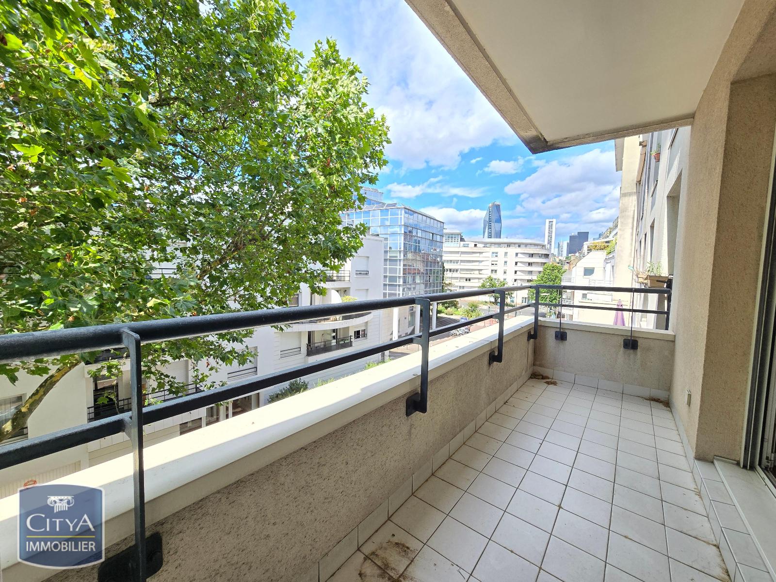 Photo 1 appartement Suresnes