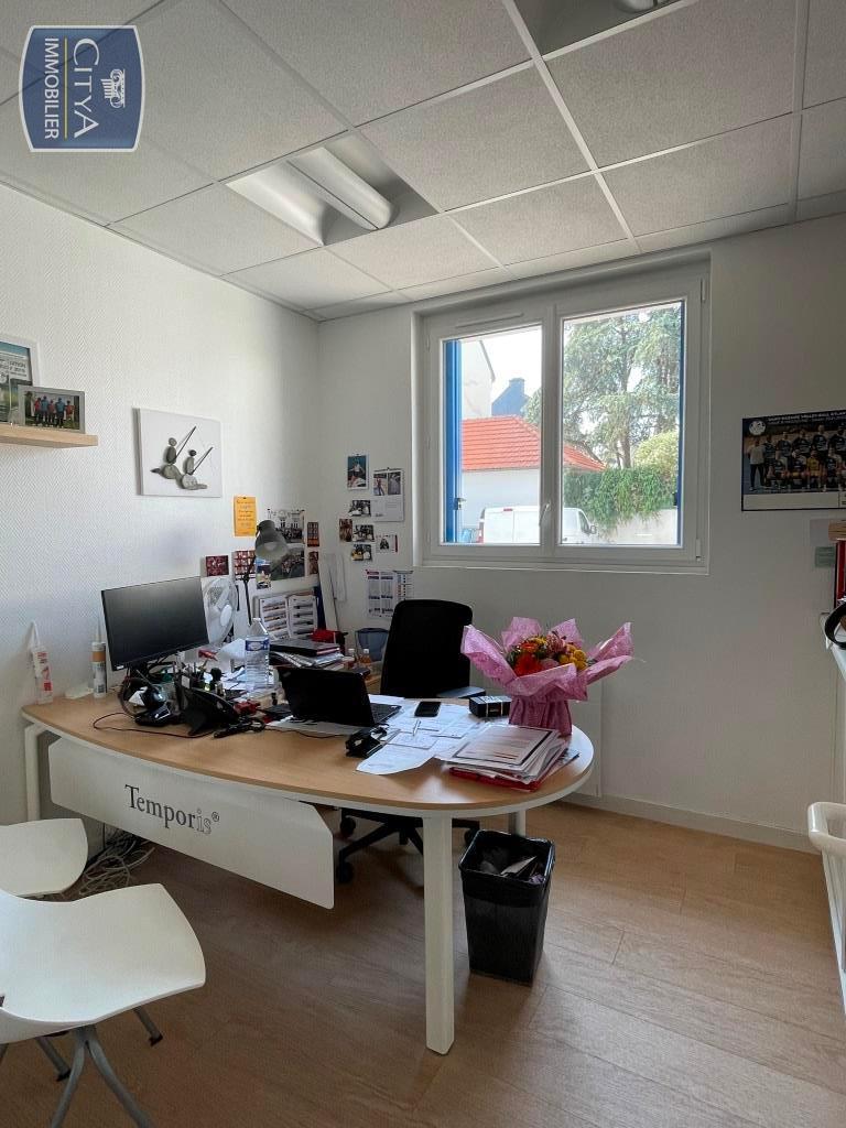 Photo 13 local professionnel Saint-Nazaire