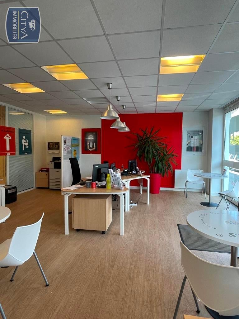 Photo 21 local professionnel Saint-Nazaire