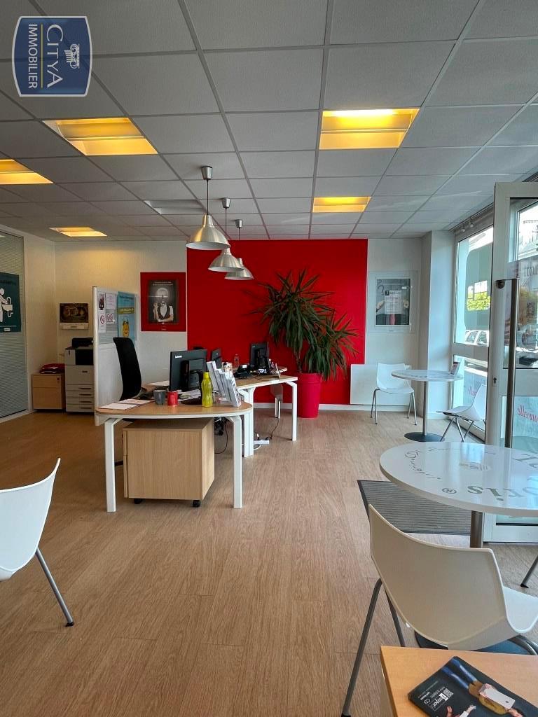 Photo 22 local professionnel Saint-Nazaire